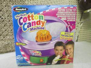 lot 220 image: (F-0) The Real Cotton Candy Machine...