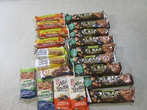 lot 226 image: (B-1) 20 Assorted GranolaEnergy Ba...