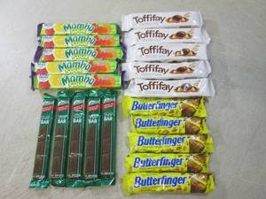 lot 240 image: (B-3) 20 Assorted Candy Bars Past D...