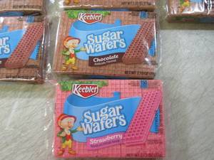 lot 247 image: (B-2) 20 Packs Sugar Wafers Cookies...