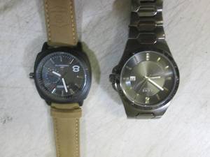 lot 281 image: (FS) 2 Wrist Watches Luxe Diamond Z...