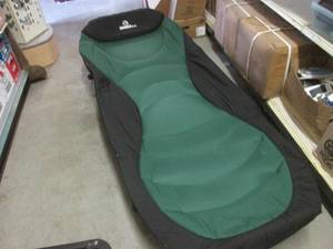 lot 288 image: (EW7) Gander Mountain Portable Fold...