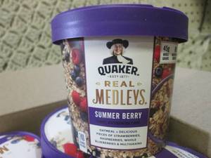 lot 312 image: (B-2) Case 12 Quaker Real Medleys S...