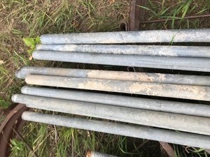 8 Chain Link Fence Posts (10 pcs)