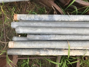 8 Chain Link Fence Posts (10 pcs)
