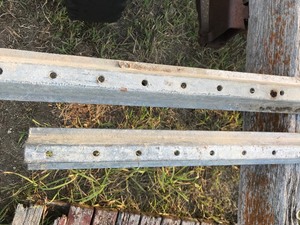 Galvanized Posts (2 pcs)