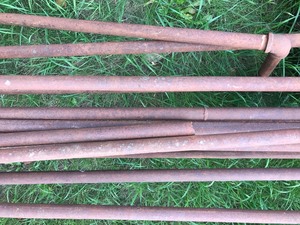 1 12 Black Pipe (200 ft)