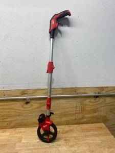 MILWAUKEE Foldable 6 Measuring Wheel