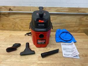 CRAFTSMAN 3-Gallons 3-HP Corded WetDry Shop Vacuum with Accessories (missing hose)