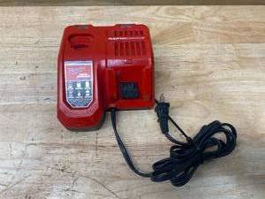 MILWAUKEE M12 and M18 12-Volt18-Volt Lithium-Ion Multi-Voltage Rapid Battery Charger