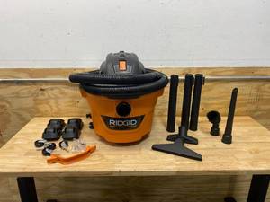 RIDGID 9 Gal. 4.25-Peak HP NXT WetDry Shop Vacuum with Filter, Hose and Accessories (2 bonus attachments included)