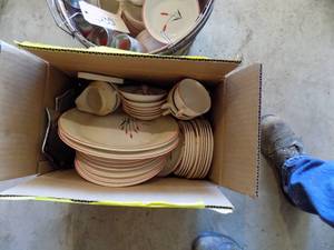 Dish Set 6 Piece Cups Plates Bowls RedWhite