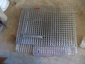 Collapsible Dog Kennel Wire Crate 28 L x 18 w x 21 H