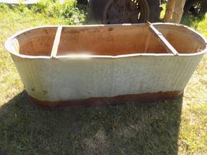 Galvanized Water tank (Fleet Farm)