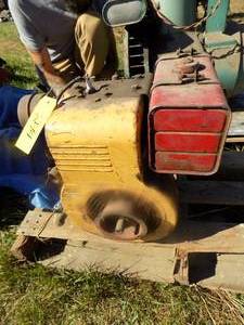 Vintage Engine Briggs & Stratton -(turns over)
