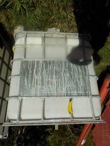 250 gal Tote