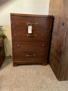 Dresser