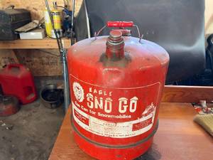 lot 11 image: Eagle Sno Go 6 Gallon Snowmobile Gas Can