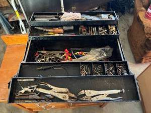 lot 13 image: Tool Box & Contents