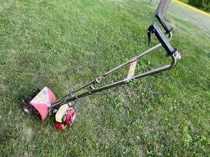 lot 22 image: Mantis Rototiller