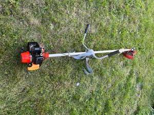 lot 23 image: SRM200DB Trimmer