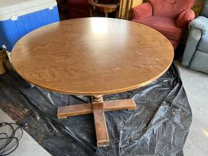 lot 123 image: Table