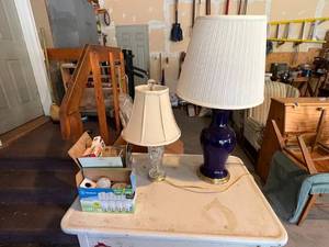 lot 138 image: Lamps & Bulbs