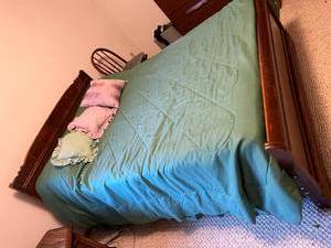 lot 145 image: Full Size Bed