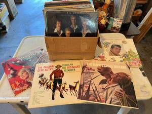 lot 72 image: Albums