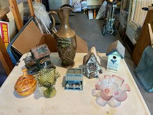 lot 99 image: Home Decor