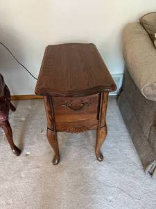 lot 166 image: Side Table