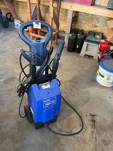 lot 34 image: Campbell Hausfeld Electric Pressure Washer