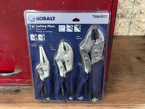 lot 41 image: New Kobalt 3 Pc Locking Pliers