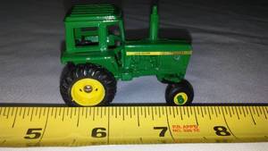 lot 163 image: John Deere Tractor