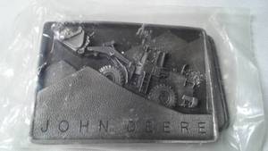 lot 179 image: John Deere Belt Buckle Payloader Factory Sealed 1988