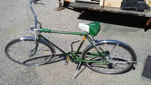 lot 236 image: Schwinn Speedster  Vintage 3 Speed