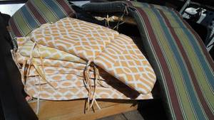 lot 239 image: Patio Chairs Pads (10) Yellow And (2) Lounger