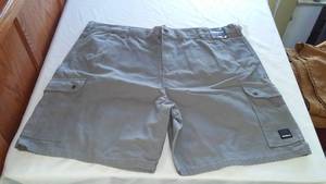 lot 272 image: Mens Die-Hard Canvas Shorts Size 50 New