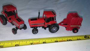 lot 292 image: International Harvester Tractors 5088 And Bailer