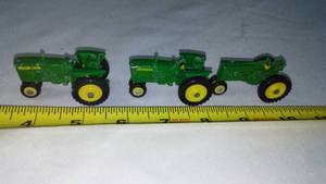 lot 294 image: (3) John Deere Tractors