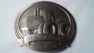 lot 339 image: John Deere Belt Buckle 60 Series Tractors