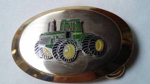 lot 348 image: John Deere Belt Buckle 4-Wheel Drive Tractor