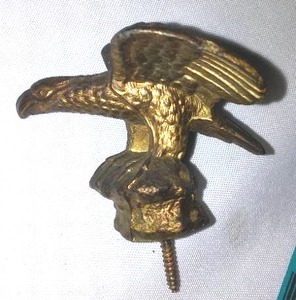 lot 328 image: Vintage Brass Eagle  Flag Topper Or  Solid