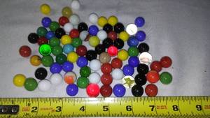 lot 333 image: Vintage Marbles