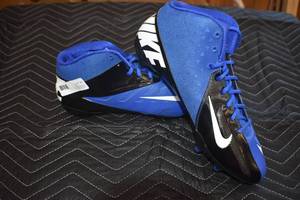 Football cleats