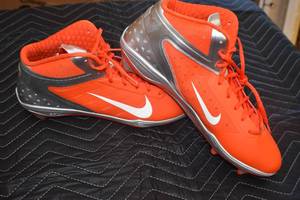 Football cleats