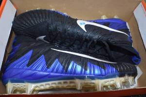 Football cleats