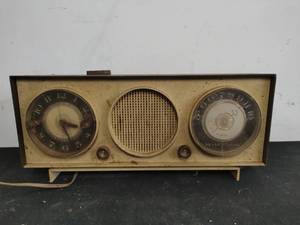 Vintage Sears Radio