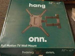 Full Motion TV Wall Mount...