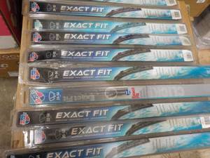 10 Car Quest Exact Fit Wiper Blades...